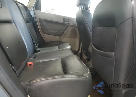 2008 Ford Focus Se z USA, uszkodzony, nr VIN 1FAHP35N38W284033